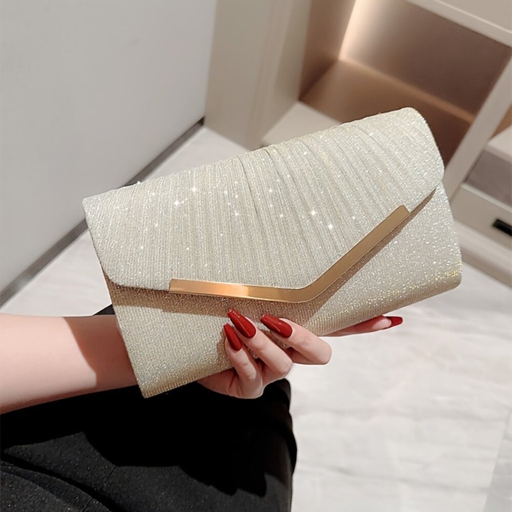 "Elegant Women's Golden Pleated Clutch Bag with Magnetic Closure"